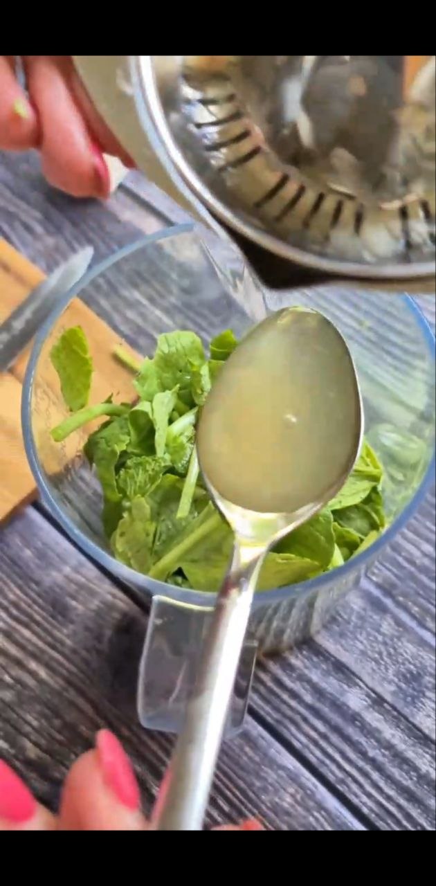 Radieschengrün-Pesto: Warum du das Grün nicht wegwerfen solltest